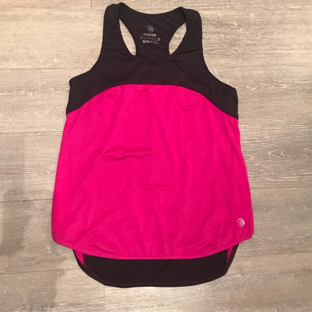 MPG workout top